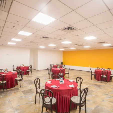 Hotel Mumbai House Airoli, Navi Mumbai
