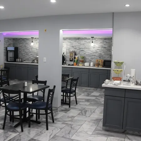 Douglas Inn & Suites