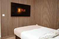 Tulip Hotel Harwich Hotels near Felixstowe Pier