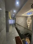 Hotel Elliott Inn - Hostels