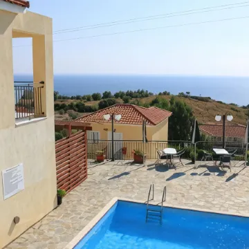 Maria's Garden Apartments