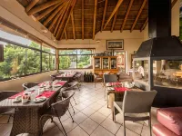 Winelands Villa Guesthouse and Cottages Hotels near Helderberg Centre