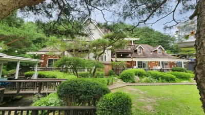 Pyeongchang Bench House Hotels near Country Herb Farm