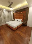 โรงแรม ไคเบอร์ บาย แองเกิล วิงส์