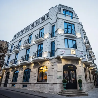 Tbilisi Inn Отели рядом с достопримечательностью «Парк 9 Апреля»