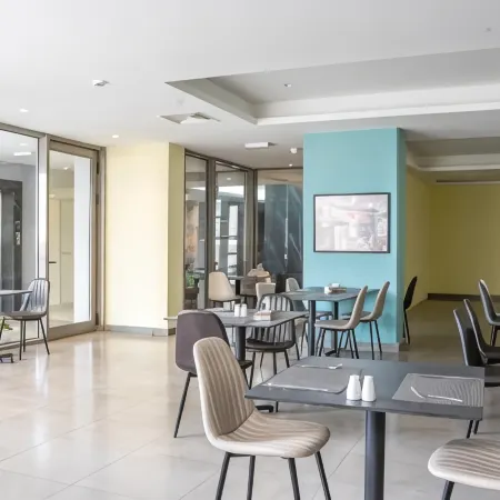 LIV Weibdeh Hotel Suites