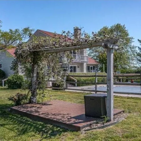 3Br Home w/ Pool & Fireplace – Ideal for Families, Professionals, Extended Stays