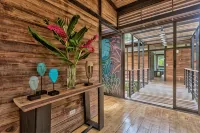 La Shamana - Ecological Concept in Jungle