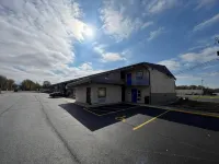 Super 8 by Wyndham Paducah I-24 Exit 4 Hotels in Paducah