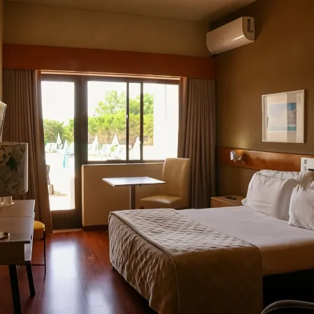 Hotel Meia Lua