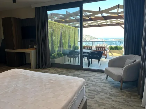 Monalisa Hotels KUŞADASI فنادق في Bayraklidede Mahallesi