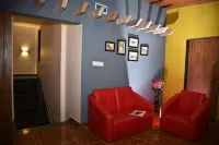 Stone shelter Hotels in Bhilar