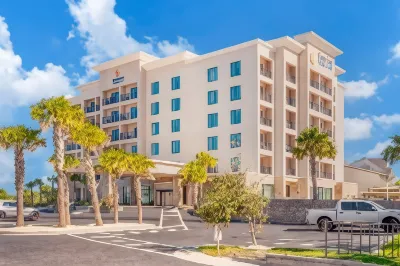 Comfort Inn & Suites Gulf Shores East Beach Near Gulf State Park Hotels in 
