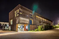 Thecamp Hôtel & Lodges - Aix en Provence Hotels near Shopping center Aix La Pioline