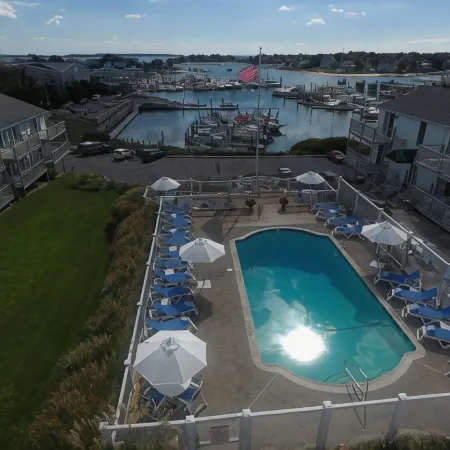 Anchor in Hotel - Hyannis, MA