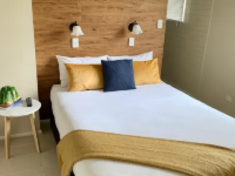 Montville Holiday Apartments Hotels in Montville