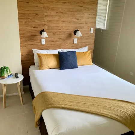 Montville Holiday Apartments