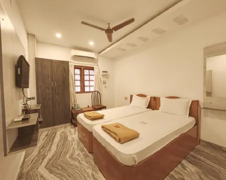 Hare Rama Hare Krishna - Eesha Hotel Hotel a Rameswaram