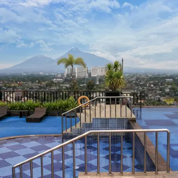 Indoluxe Hotel Jogjakarta Hotels near SEVENDAYS HQ