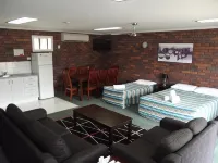 布里奇街汽車旅館