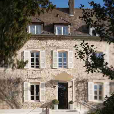 Castel de Tres Girard Hotel Exterior