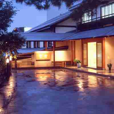 구사쓰 온센 보은 Hotel Exterior