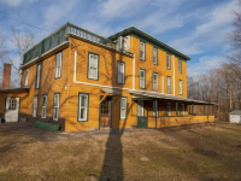 The Woodbine Inn Hotels in Catskill