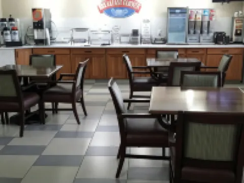 埃姆斯温德姆唄盟酒店 埃姆斯酒店