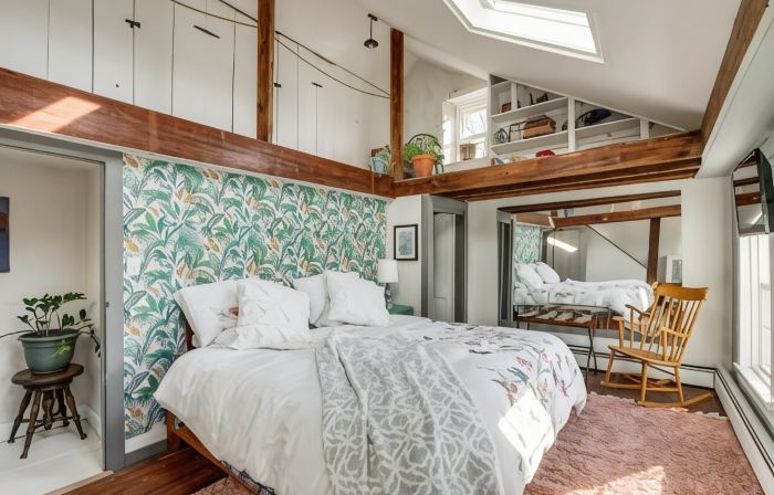 Lambertville Retreat - Walk to Shopping and Dining!