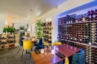 Logis Hôtel Restaurant le Clos Fleuri - ที่มีบาร์