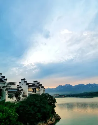 Bishuwian Holiday Hotel - 3-Star