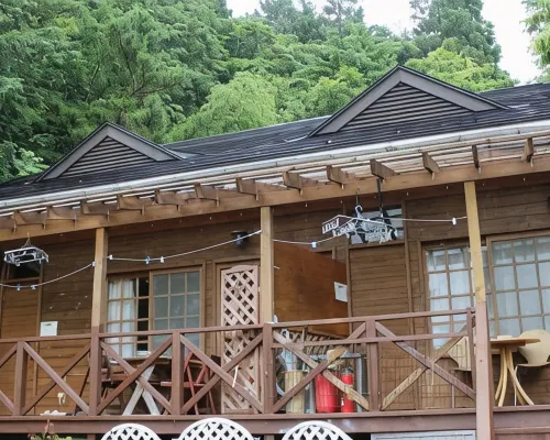 Sun Lake Hotels near Lake Saiko