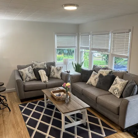 Schenectady Home, Perfect for your business needs.