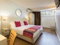 Hotel Londres Estoril / Cascais Seaside Hotel dekat Pantai Poca