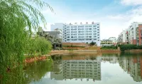 Longhuyuan Hostel
