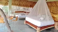 Devine virgin bay New tree house pvt/room palapa Hotel di 