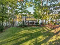RestfulLodge - Lakefront/15 Acres/Private Dock/Private Disc Golf Course/Kayaks - 5 звезд