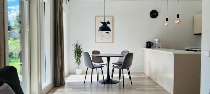 Modern 3BR House with Sauna & Parking Hotels in Vanda
