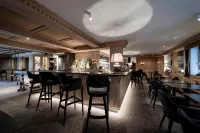 Hotel Acadia - Mountain Home