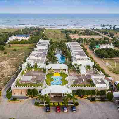 Grande Bay Resort and Spa Mamallapuram Hotel Exterior