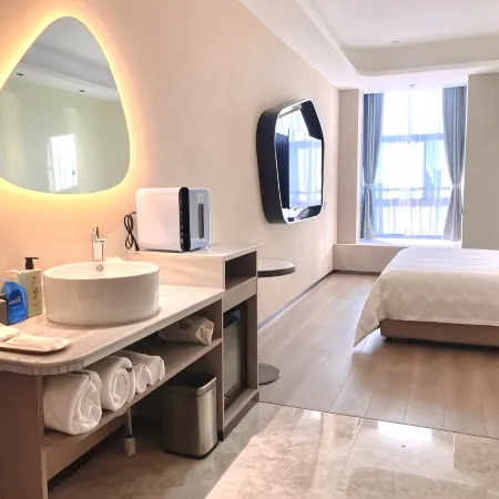 Longkou Hotel