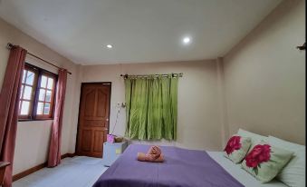 Sawasdee Sichang Resort