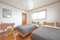 Spacious 120 m² / 4 BRs / Sleeps 8 / 3 min Station