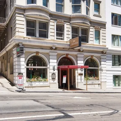 The Andrews Hotel Hotels near Theater District