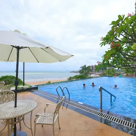 Dongneng Silver Beach Hotel
