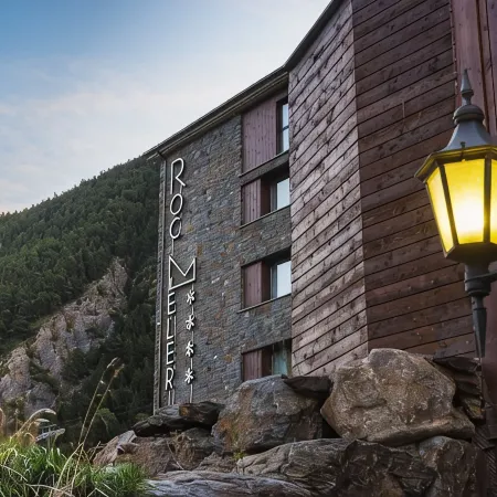 Hotel Roc Meler Отели в г. Канильо