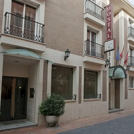 Hostal Carlos III