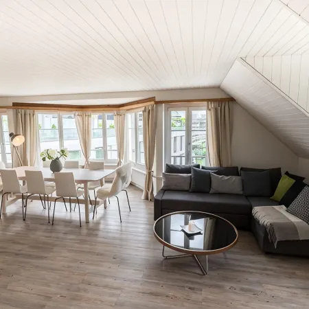 Löwenplatz Apartment Near Station by Airhome
