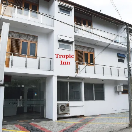 Tropic Inn