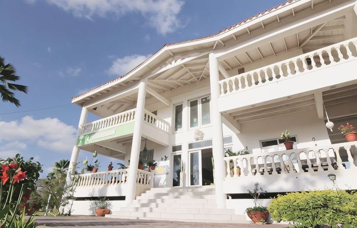 Hosteria Mar y Sol